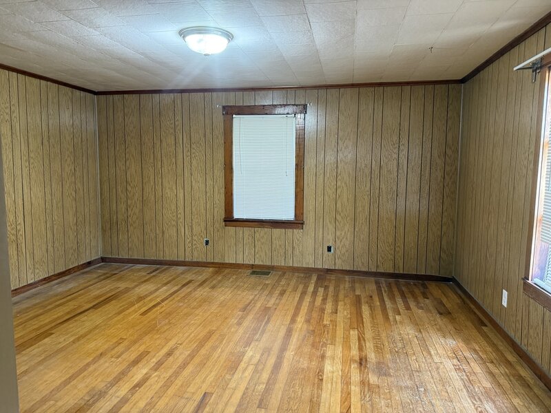 810 W Longstreet Road Marion IL 62959