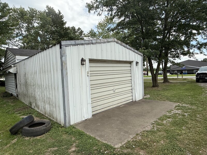 810 W Longstreet Road Marion IL 62959