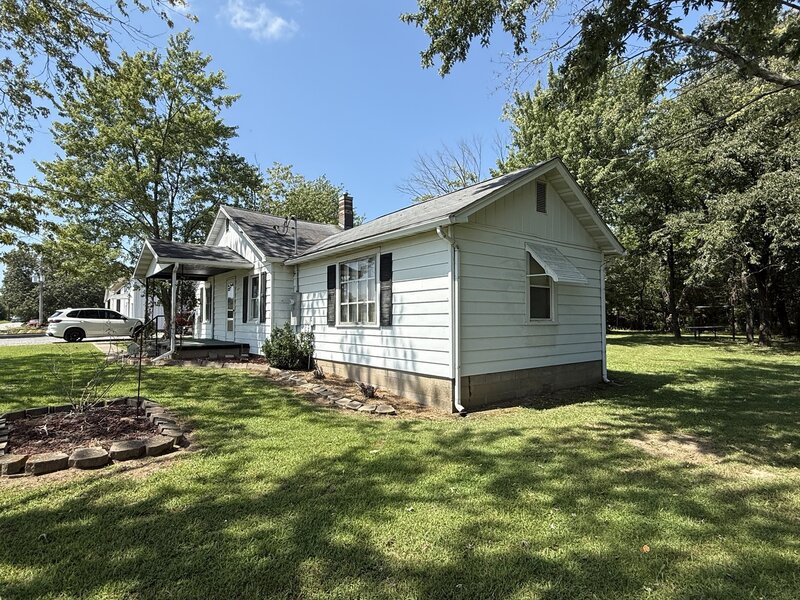 810 W Longstreet Road Marion IL 62959
