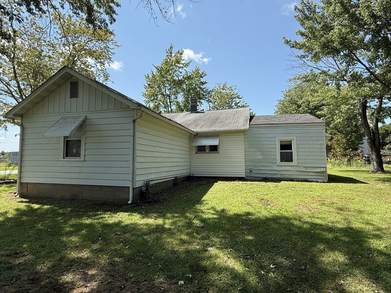 810 W Longstreet Road Marion IL 62959