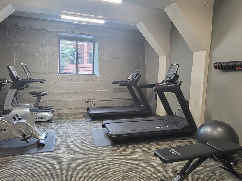 1525 S Sangamon Street Chicago IL 60608