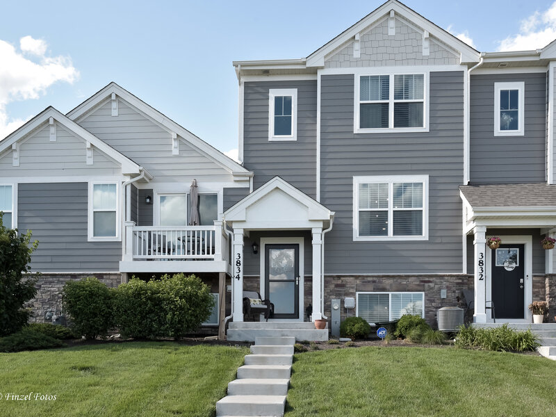 3834 Gansett Parkway Elgin IL 60124