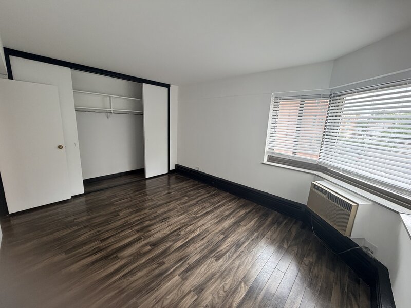 7337 S South Shore Drive Chicago IL 60649