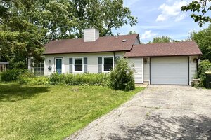 Photo of 329 Cherry Court Glenview IL 60025