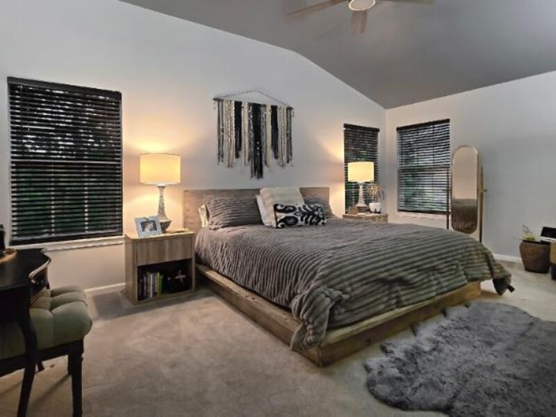 1965 S Finch Court Libertyville IL 60048