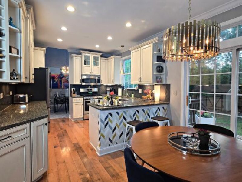 1965 S Finch Court Libertyville IL 60048