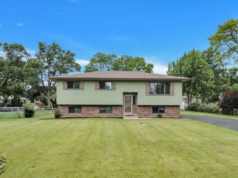 2 Euclid Avenue Glen Ellyn IL 60137