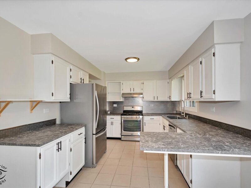 2 Euclid Avenue Glen Ellyn IL 60137