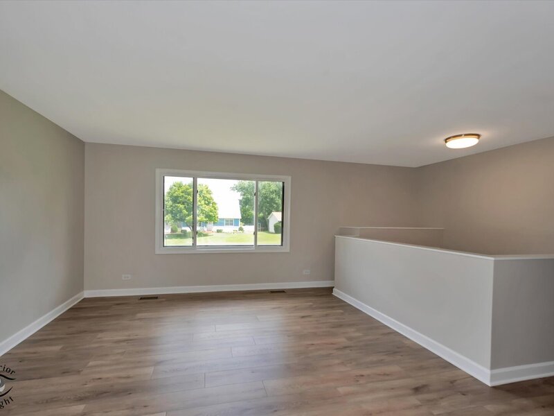 2 Euclid Avenue Glen Ellyn IL 60137