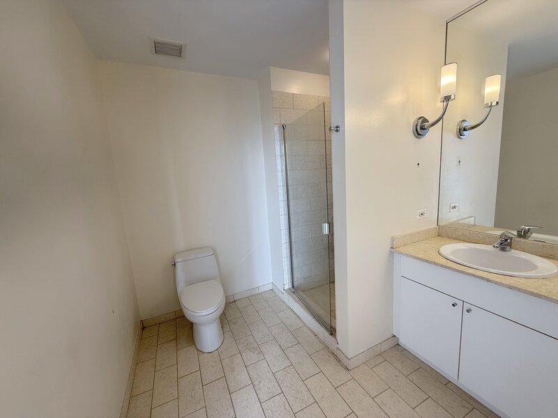 510 W Erie Street Chicago IL 60654
