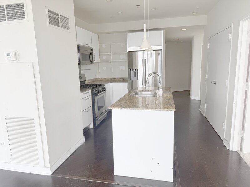 510 W Erie Street Chicago IL 60654