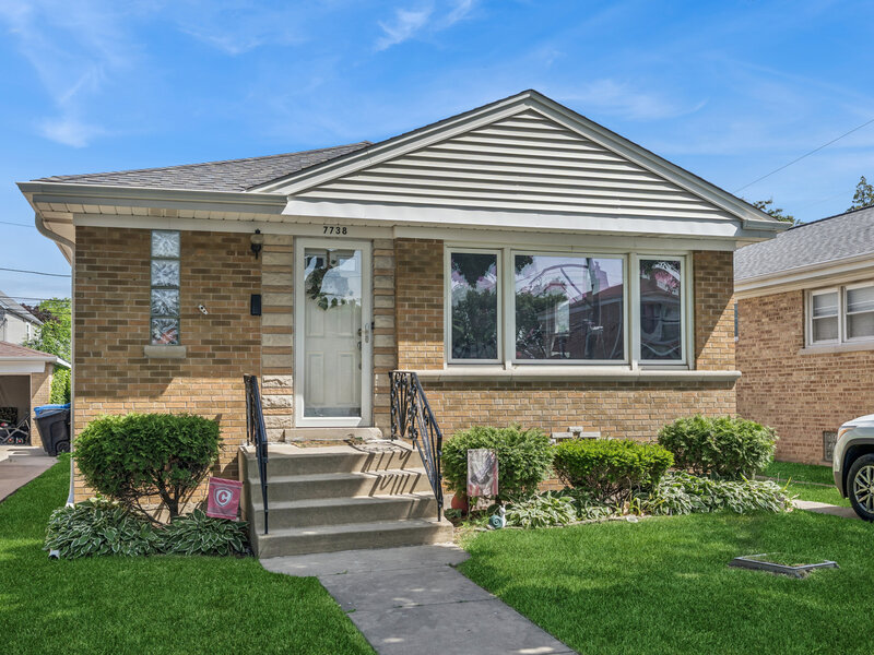 7738 W Clarence Avenue Chicago IL 60631