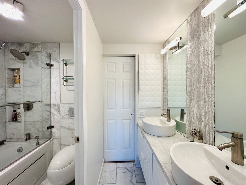 4249 N Kolmar Avenue Chicago IL 60641