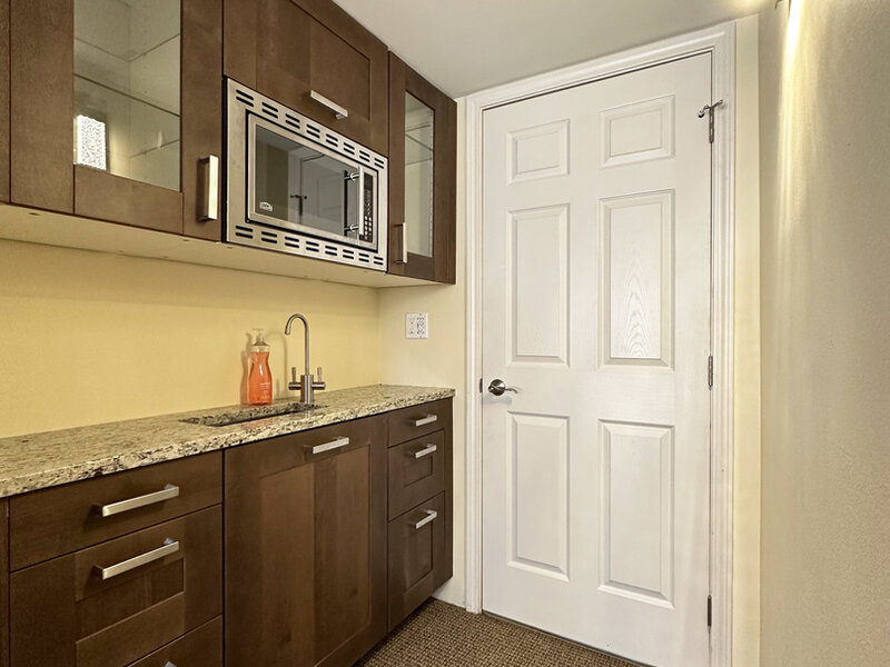 4249 N Kolmar Avenue Chicago IL 60641