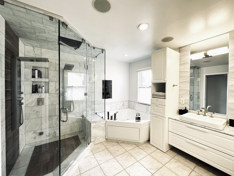 4249 N Kolmar Avenue Chicago IL 60641