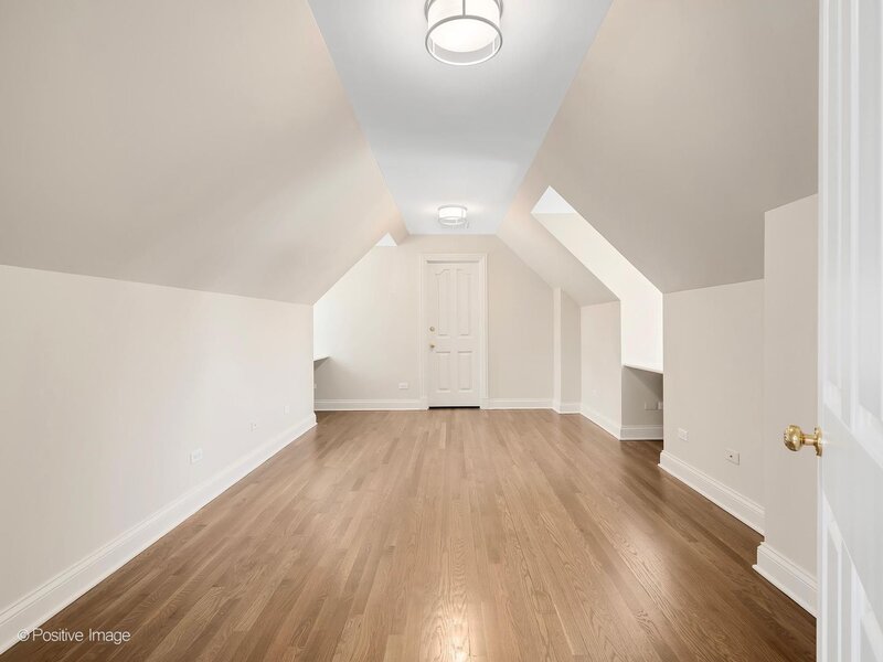 20 Natoma Drive Oak Brook IL 60523
