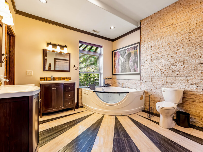 4126 S Lake Park Avenue Chicago IL 60653
