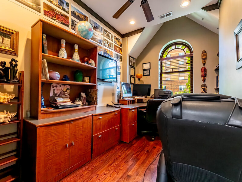 4126 S Lake Park Avenue Chicago IL 60653