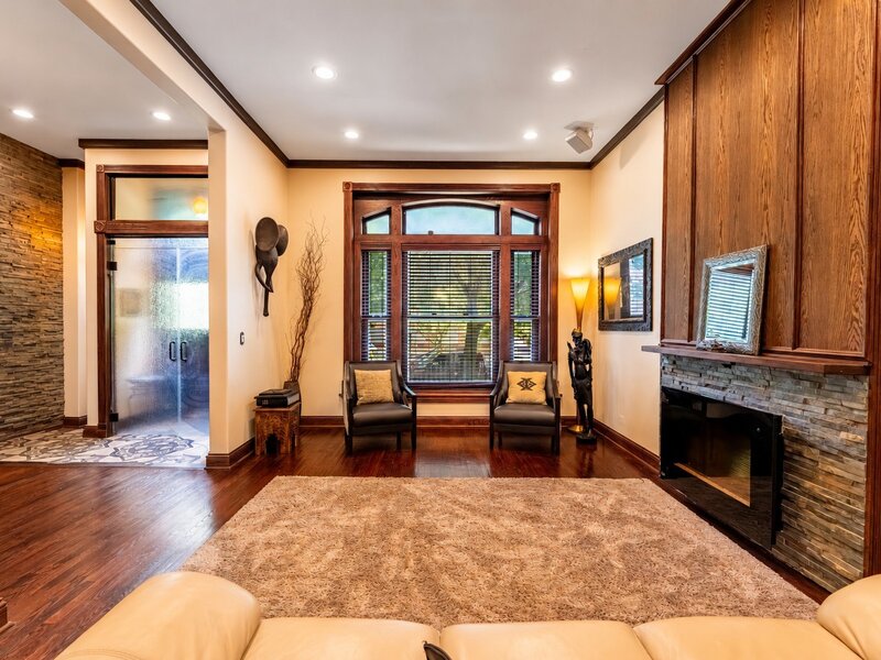 4126 S Lake Park Avenue Chicago IL 60653