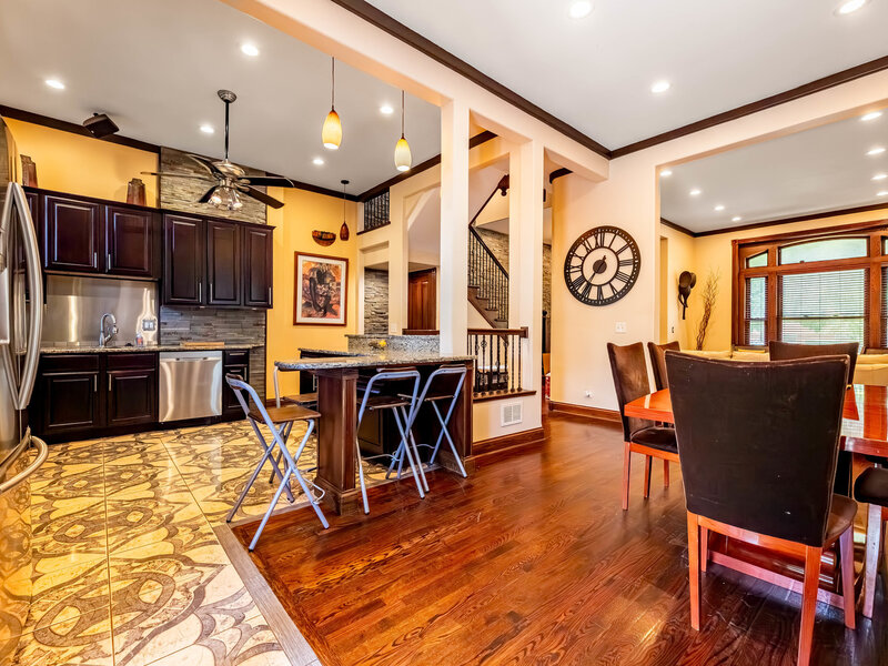 4126 S Lake Park Avenue Chicago IL 60653