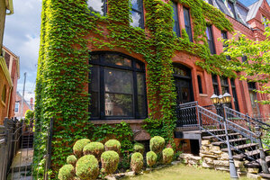 Photo of 4126 S Lake Park Avenue Chicago IL 60653