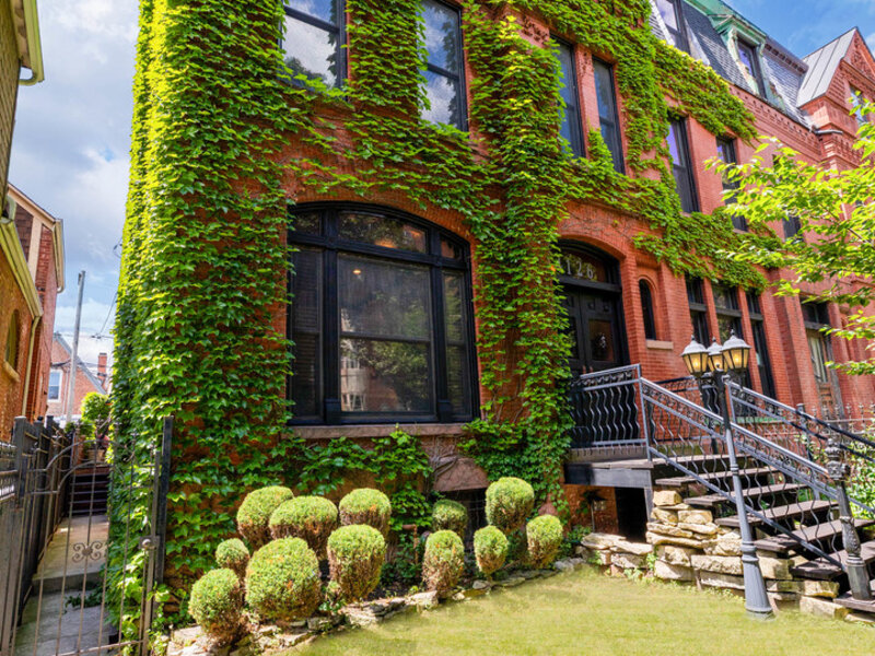 4126 S Lake Park Avenue Chicago IL 60653