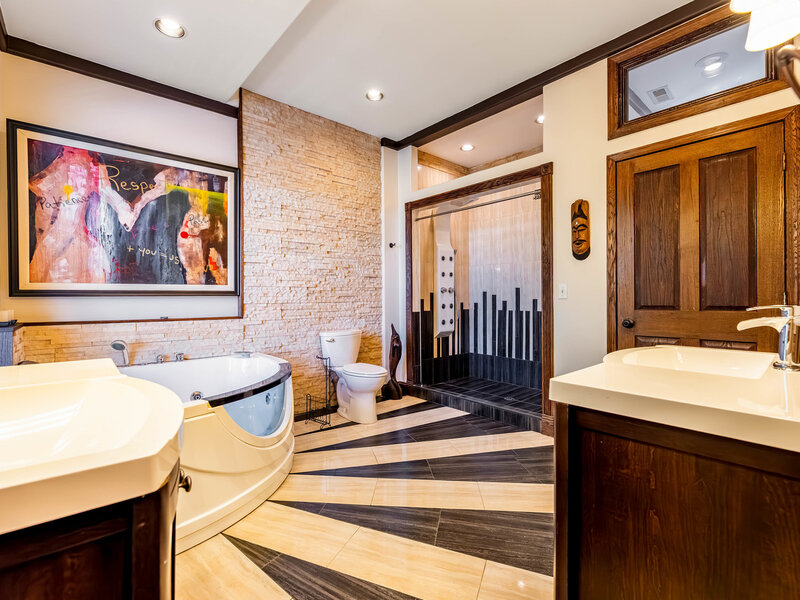 4126 S Lake Park Avenue Chicago IL 60653