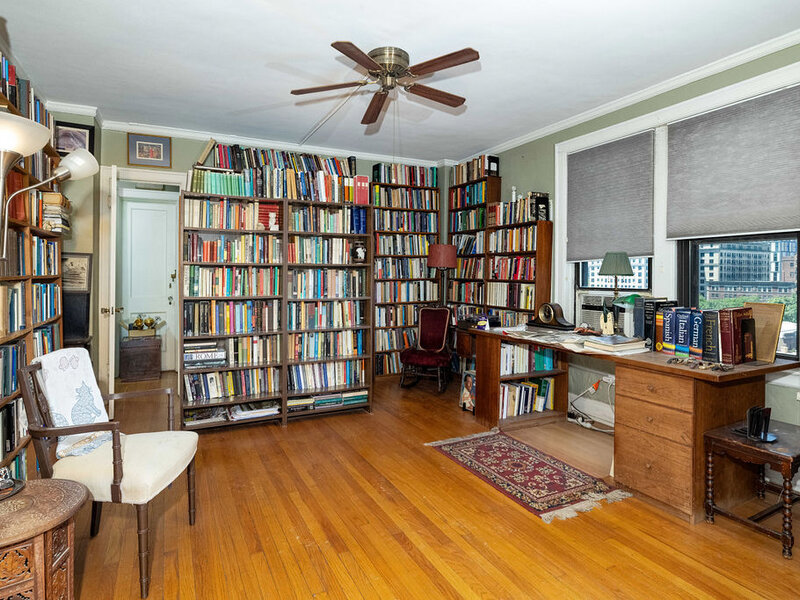 1755 E 55th Street Chicago IL 60615