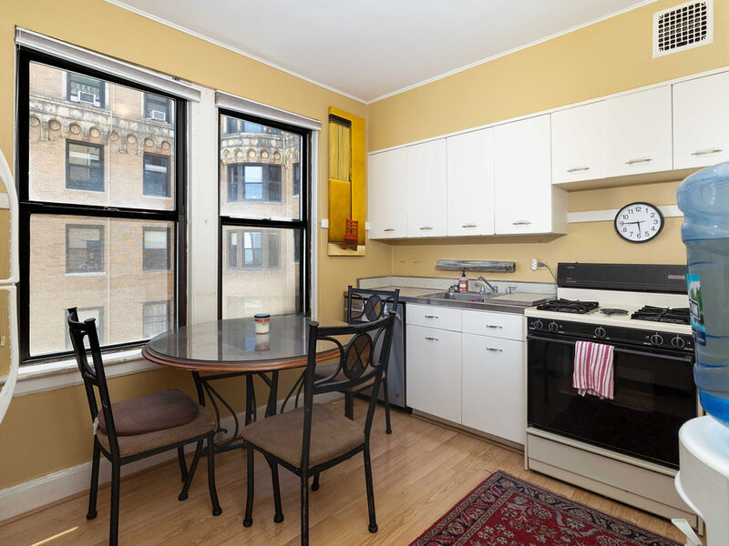 1755 E 55th Street Chicago IL 60615