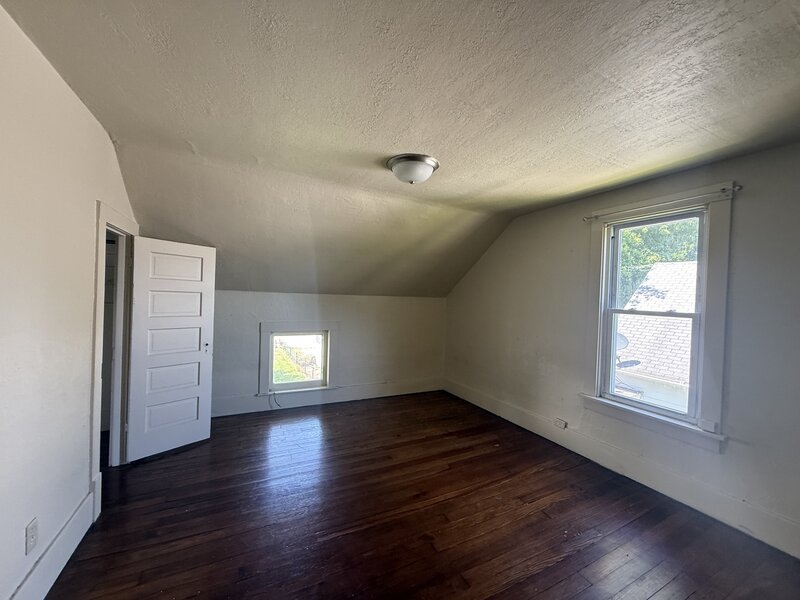 1355 S 7th Avenue Kankakee IL 60901