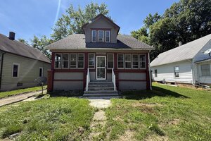 Photo of 1355 S 7th Avenue Kankakee IL 60901