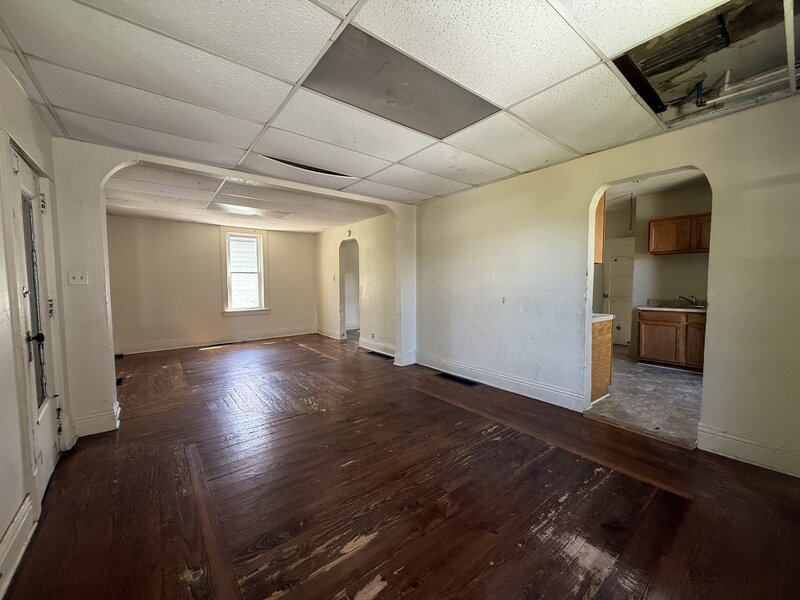 1355 S 7th Avenue Kankakee IL 60901