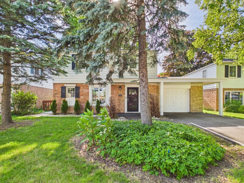 530 S Dryden Place Arlington Heights IL 60005