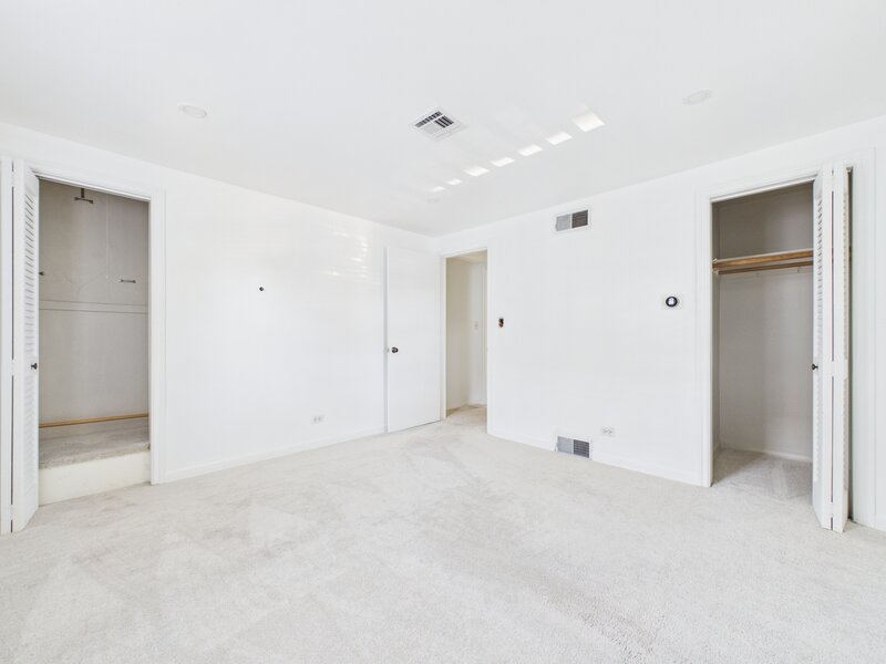 530 S Dryden Place Arlington Heights IL 60005