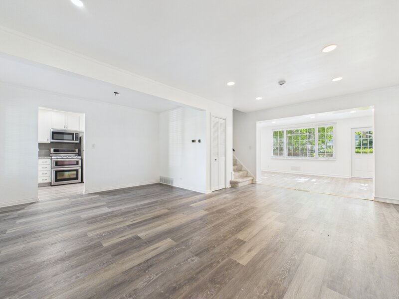 530 S Dryden Place Arlington Heights IL 60005