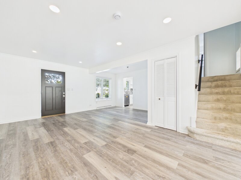 530 S Dryden Place Arlington Heights IL 60005