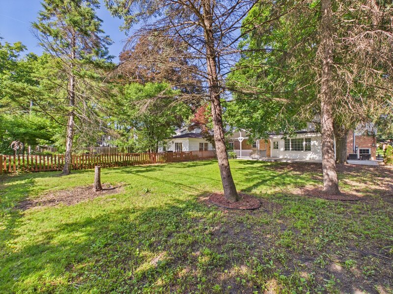 530 S Dryden Place Arlington Heights IL 60005