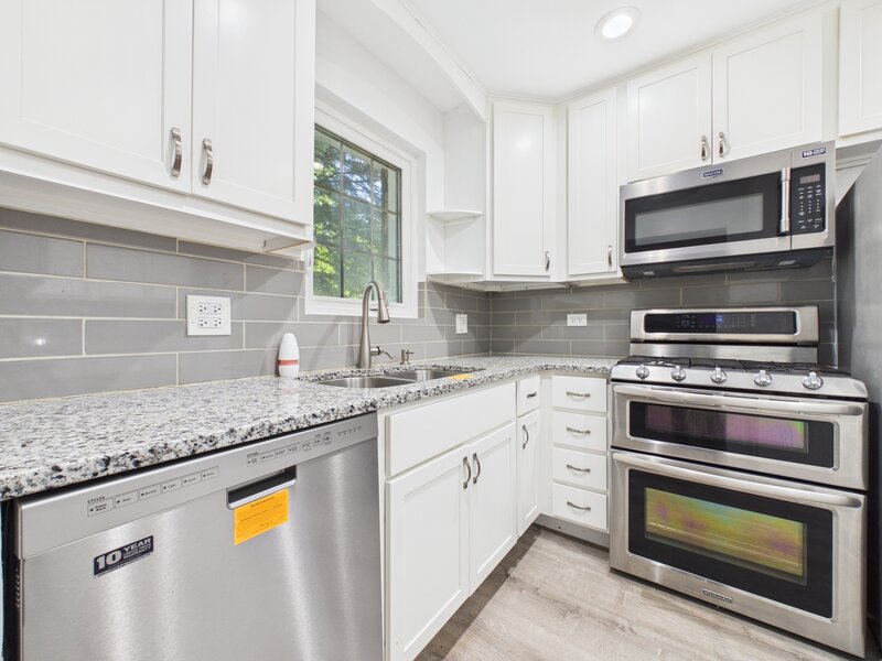 530 S Dryden Place Arlington Heights IL 60005