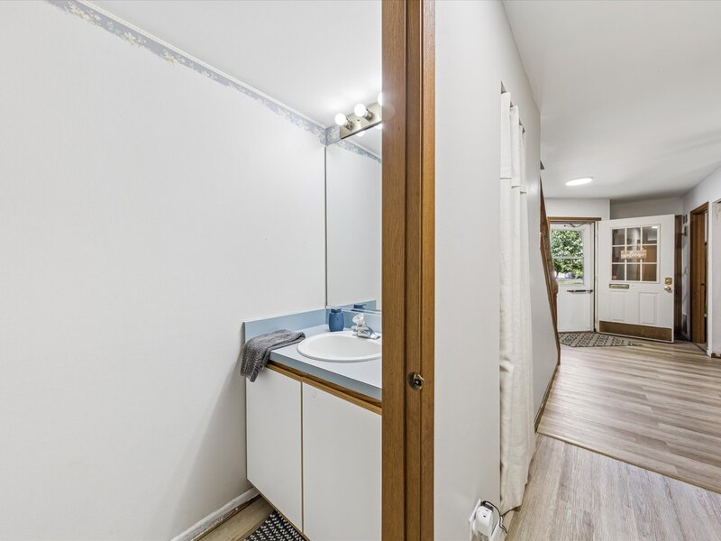 1375 Ridgefield Circle Carol Stream IL 60188