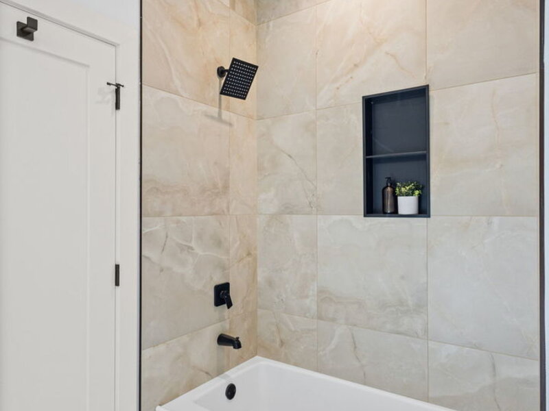 433 E 46th Place Chicago IL 60653