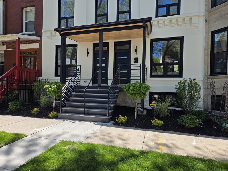 433 E 46th Place Chicago IL 60653