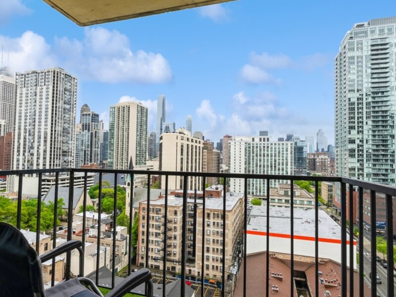 1212 N La Salle Drive Chicago IL 60610