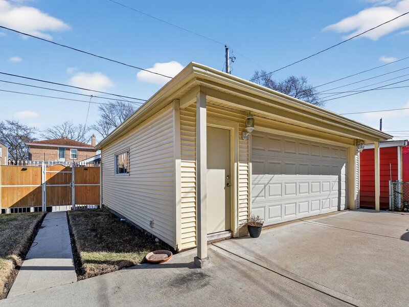 8407 S Wolcott Avenue Chicago IL 60620