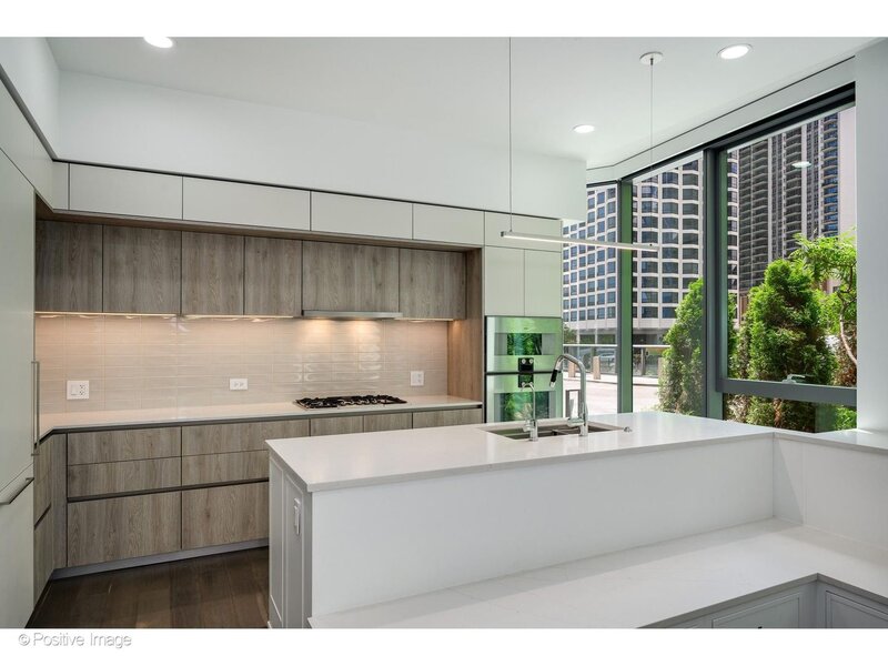 211 N Harbor Drive Chicago IL 60601