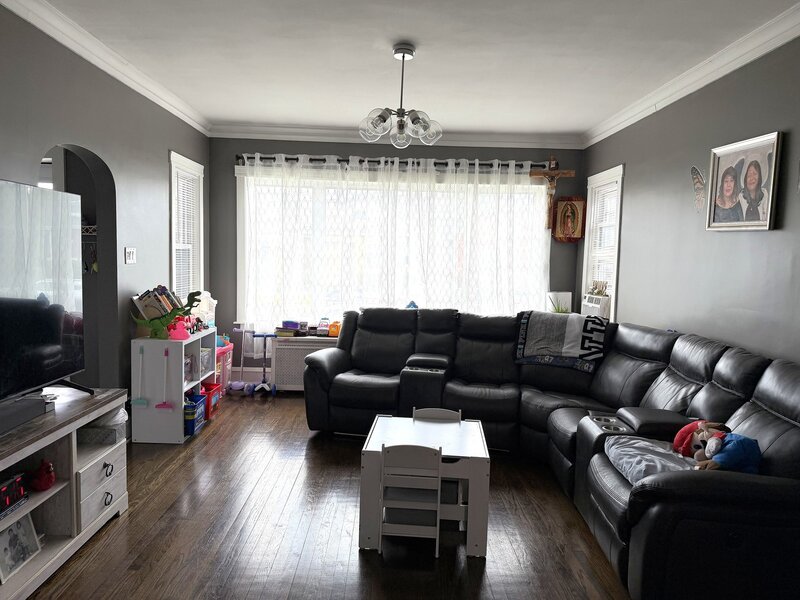 5528 W Henderson Street Chicago IL 60641