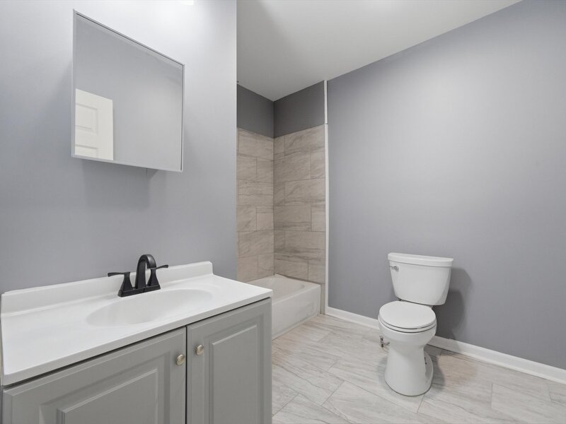 7828 S Escanaba Avenue Chicago IL 60649