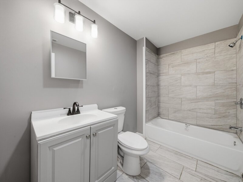 7828 S Escanaba Avenue Chicago IL 60649