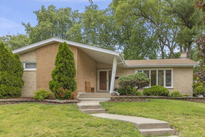 Photo of 1500 Carson Drive Homewood IL 60430
