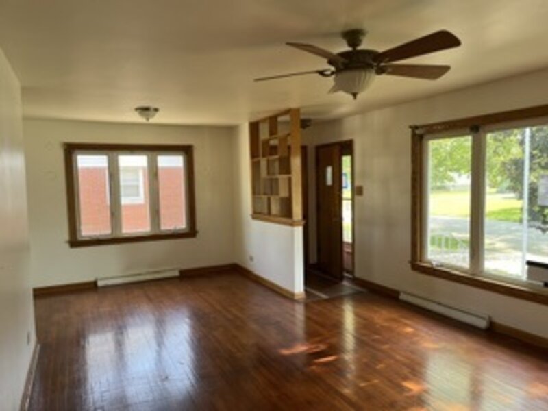 17724 Henry Street Lansing IL 60438
