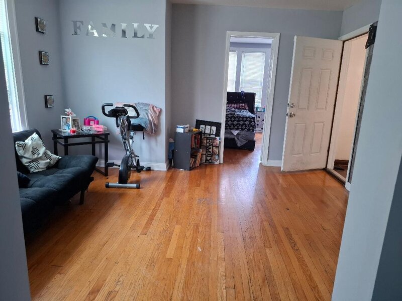 10941 S Wentworth Avenue Chicago IL 60628